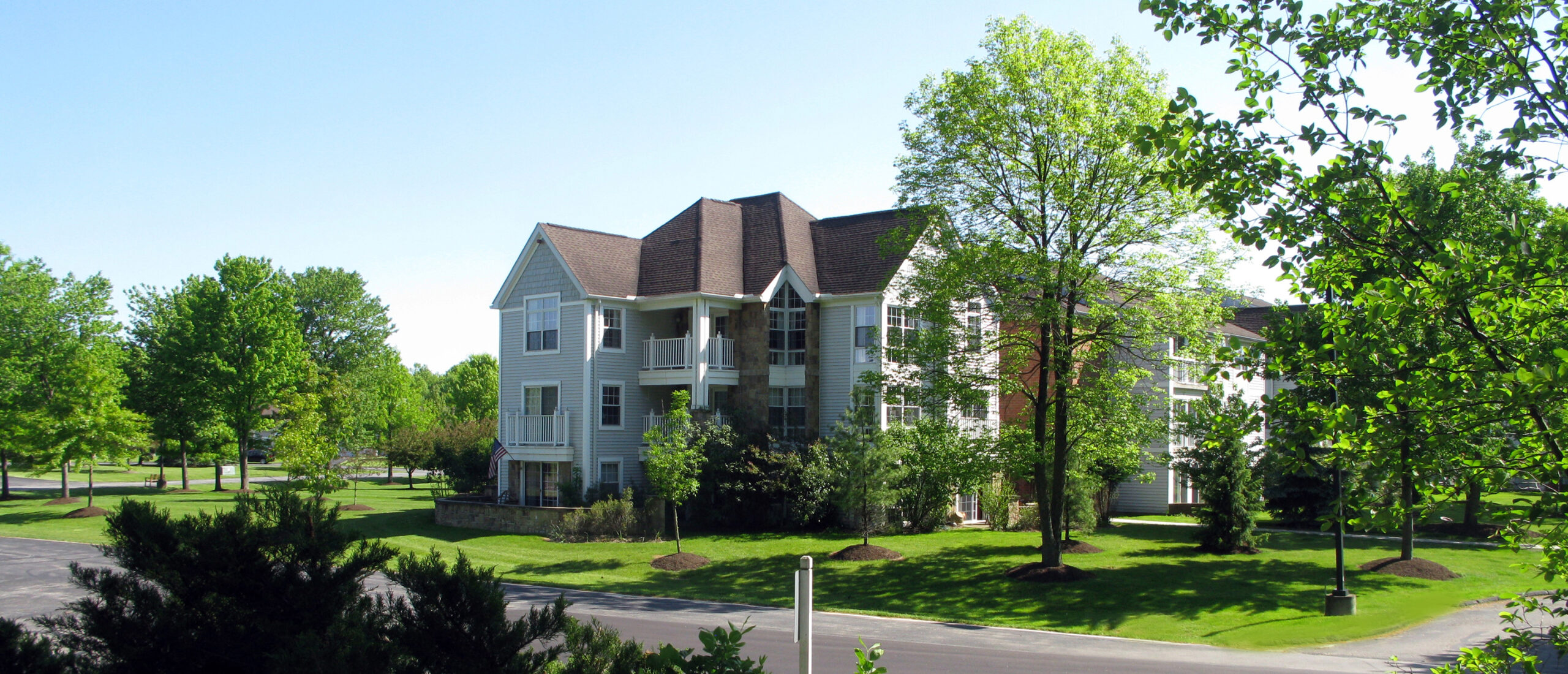 7 IL apartments 7in H