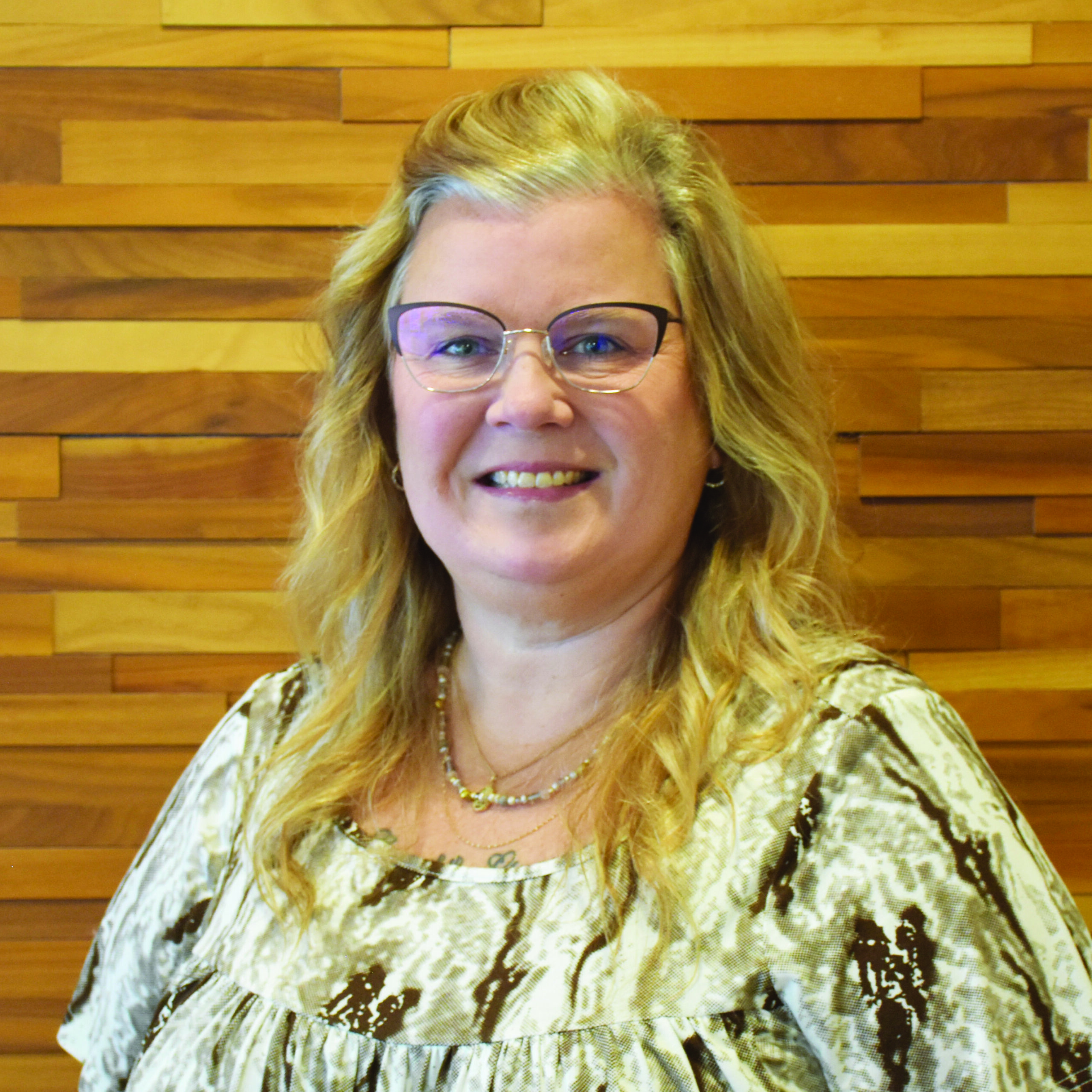 Lisa Mitchell 11.2025 Square