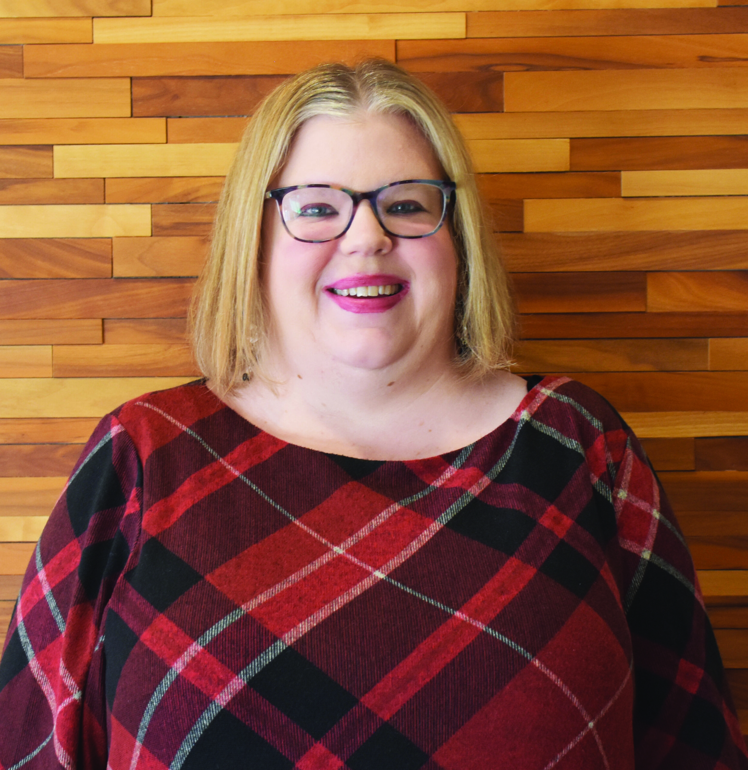 DSC 7013 Kelly Cichy Lighter Square2